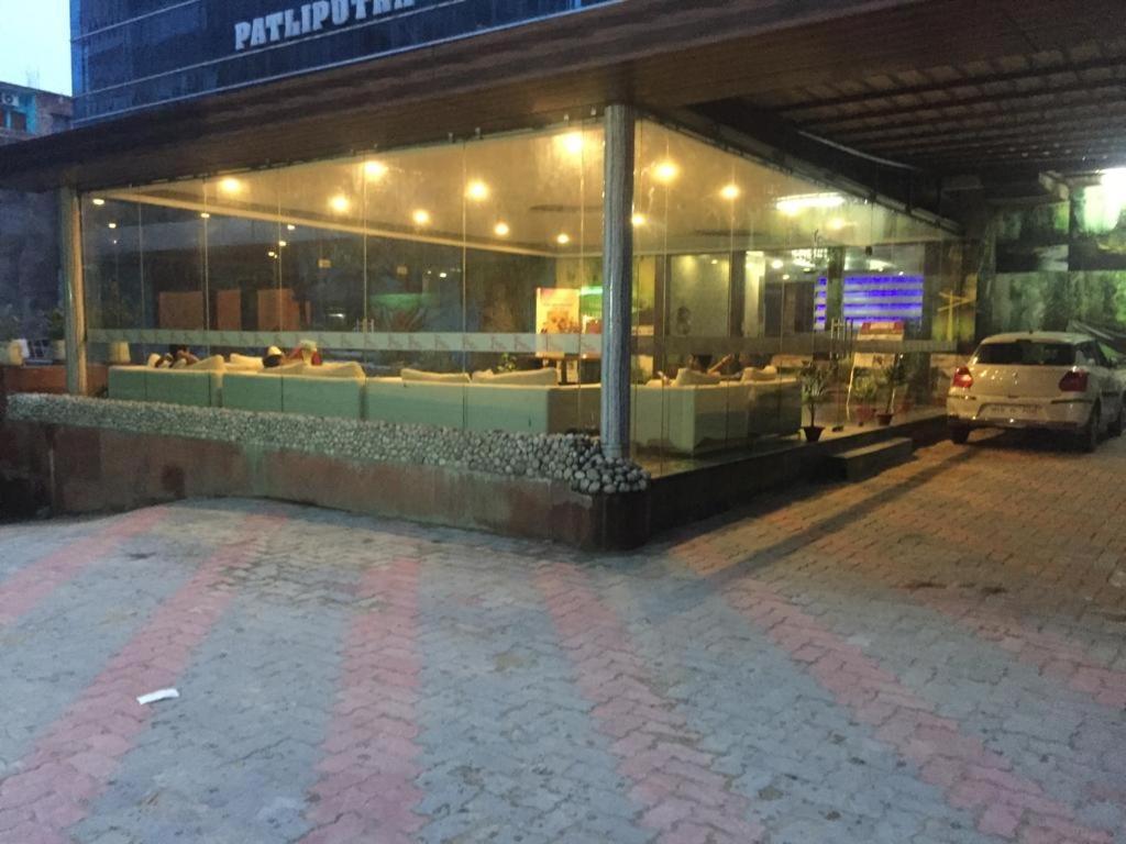 פאטנה Hotel Patliputra Nirvana מראה חיצוני תמונה