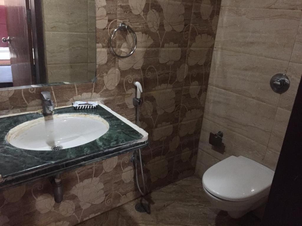 פאטנה Hotel Patliputra Nirvana מראה חיצוני תמונה