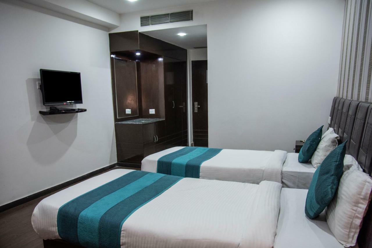 פאטנה Hotel Patliputra Nirvana מראה חיצוני תמונה